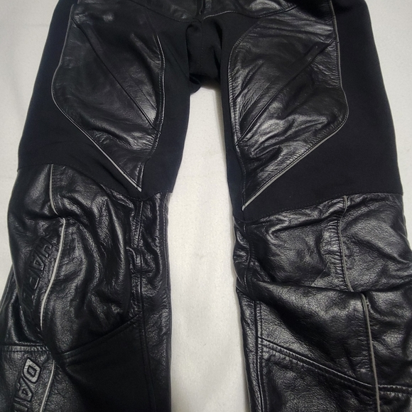 Harley Davidson Leather Pants - Picture 3 of 16